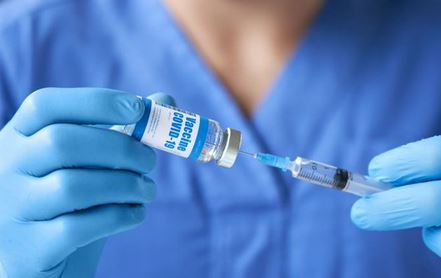 Vaccinazioni anti Covid: attiva la modalità open nella rete degli hub Asl centro per la prima dose di vaccino