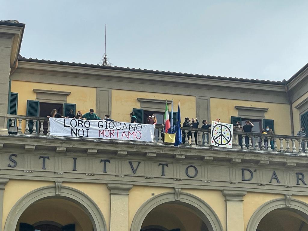 Studenti del Liceo Artistico di Porta Romana contro la guerra