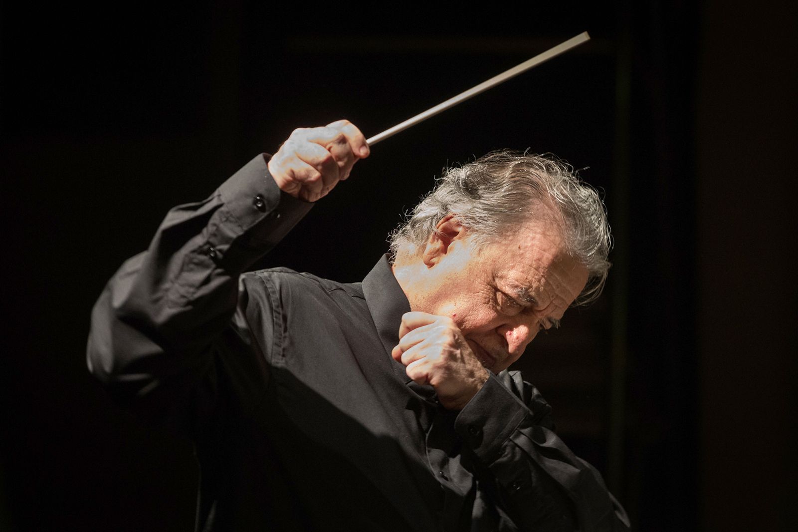 Donato Renzetti (Foto Monica Ramaccioni (2018) Fonte Orchestra della Toscana)