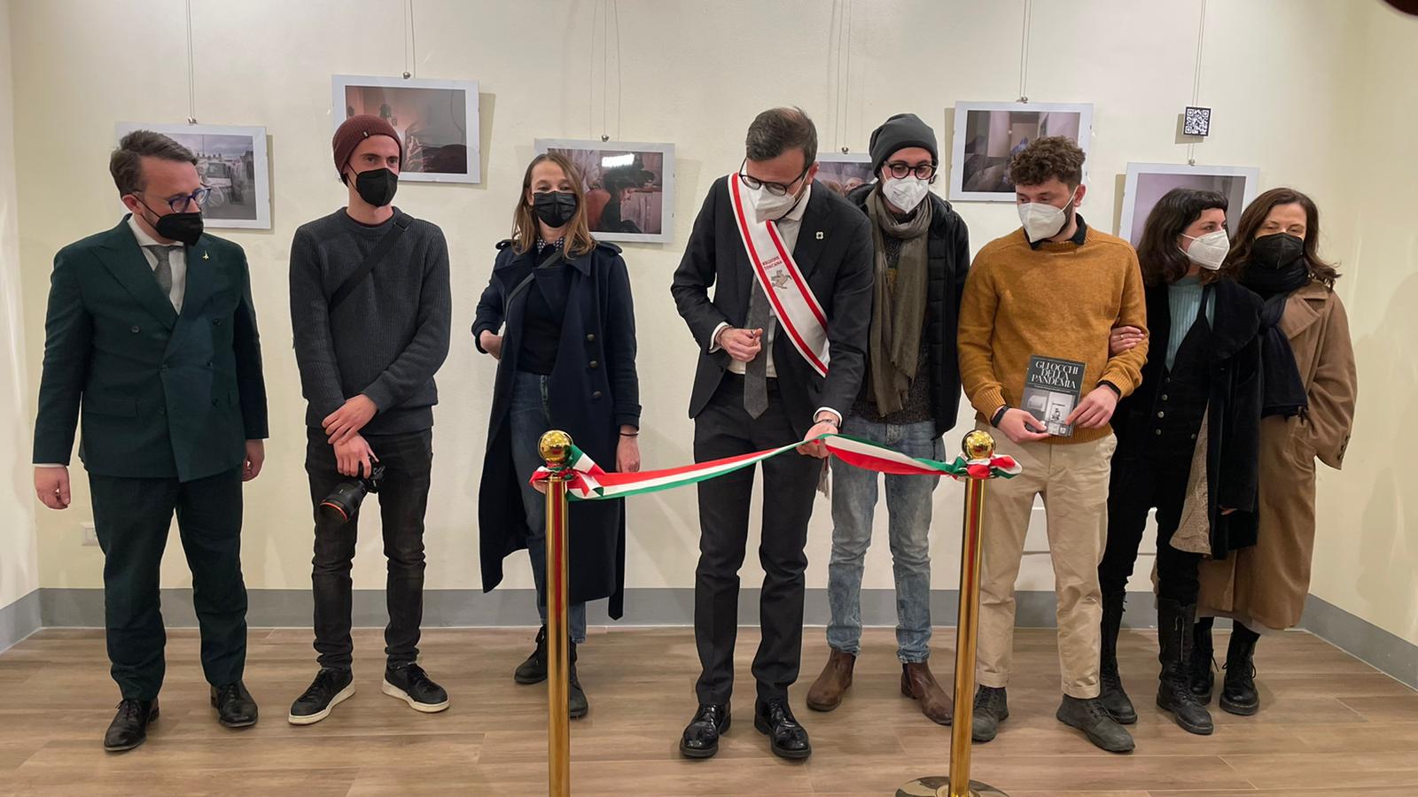 Inaugurazione della mostra (Fonte foto Consiglio della Regione Toscana)
