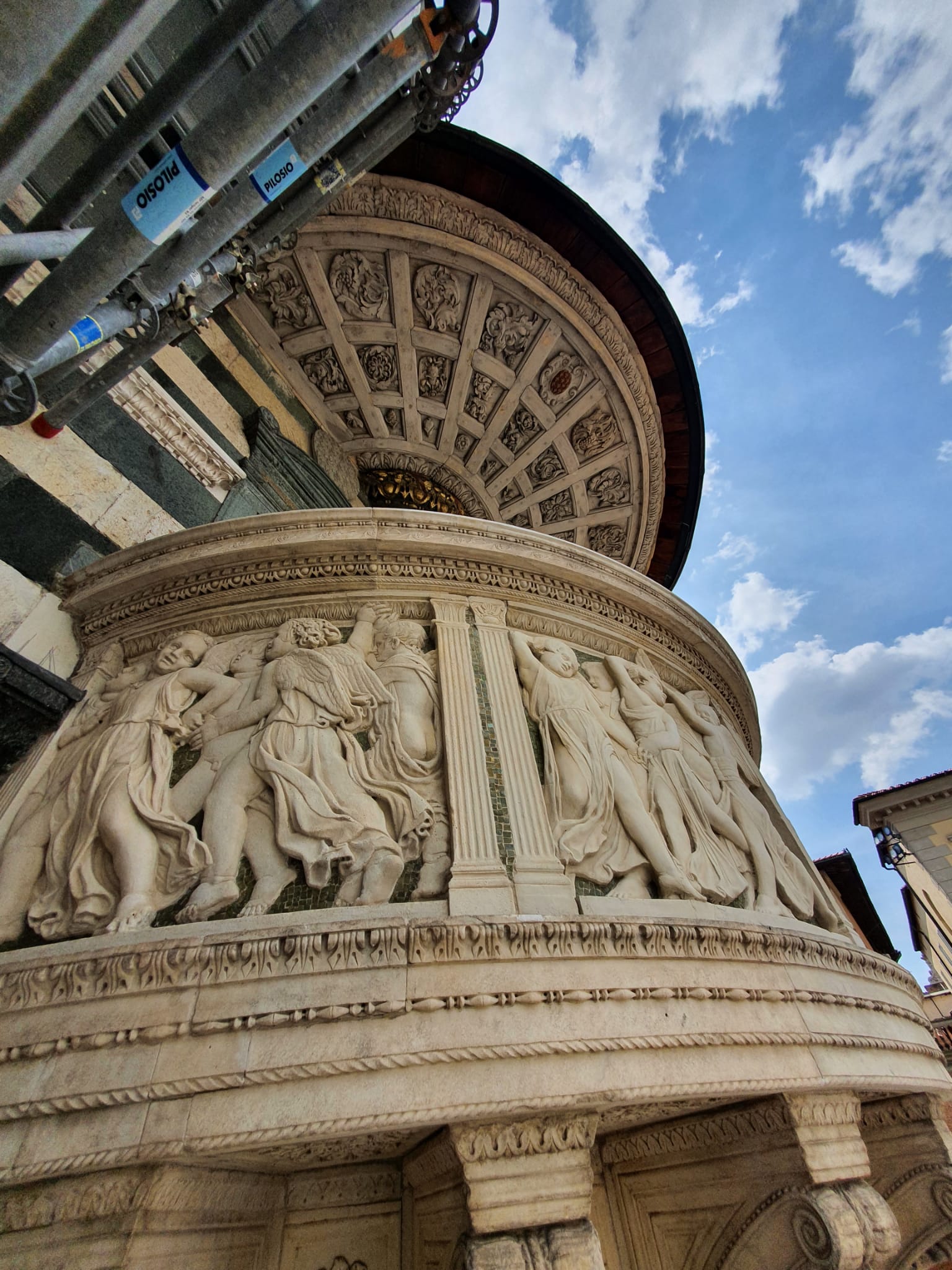 il pulpito di Donatello visto dai ponteggi - fonte Diocesi di Prato