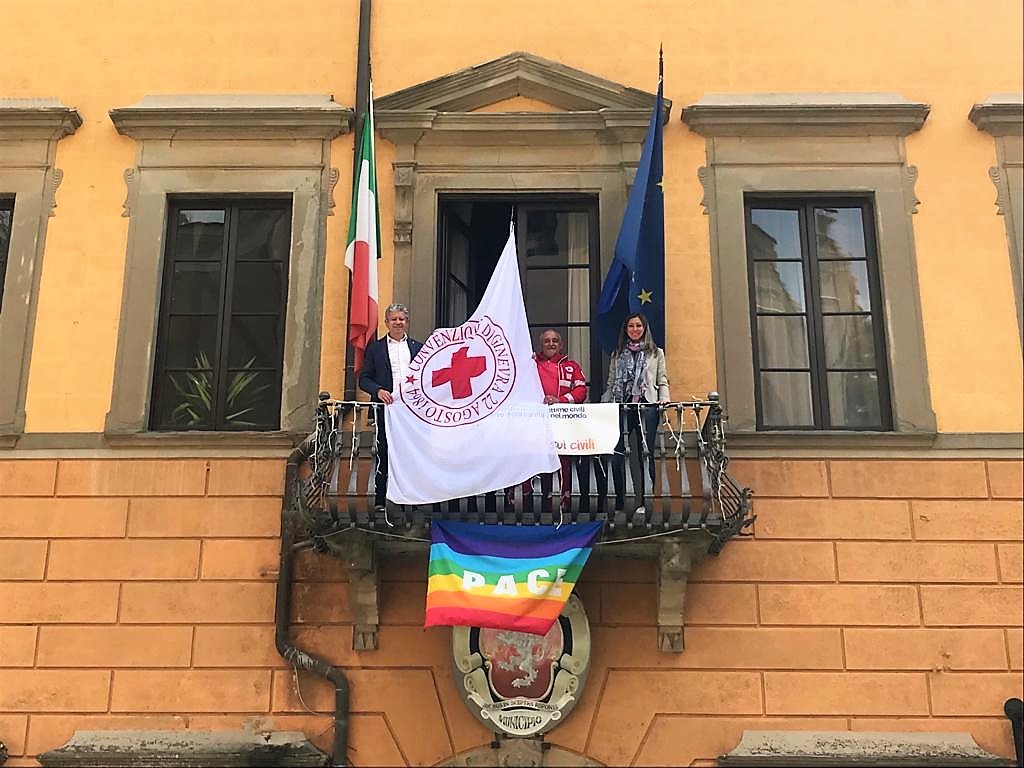 Bandiera Croce Rossa (Fonte foto Comune di San Miniato)