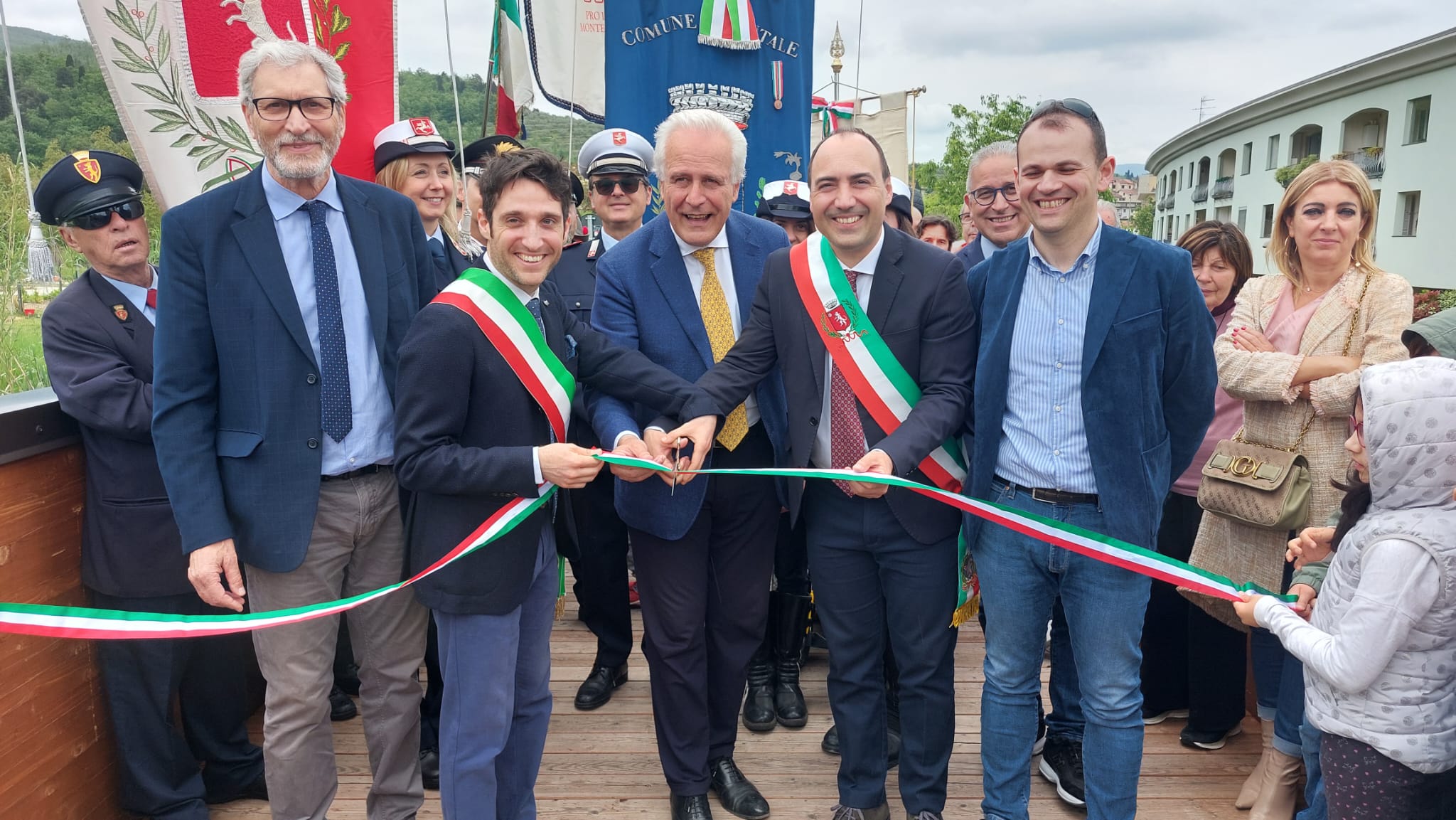 Montemurlo e Montale più vicini grazie al ponte dell'amicizia