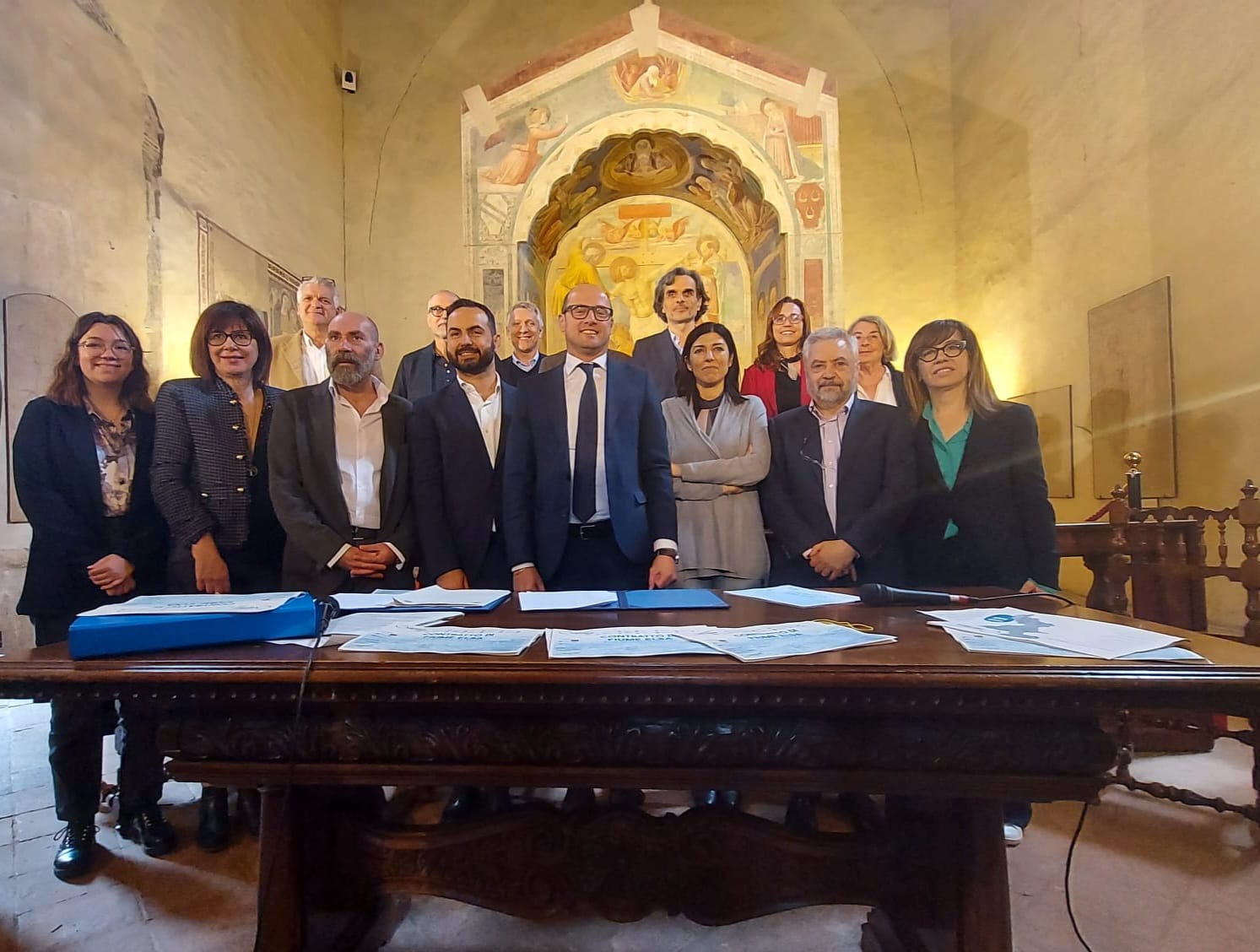 L’assessora Monni a Certaldo firma protocollo coi sindaci (Fonte foto Regione Toscana)