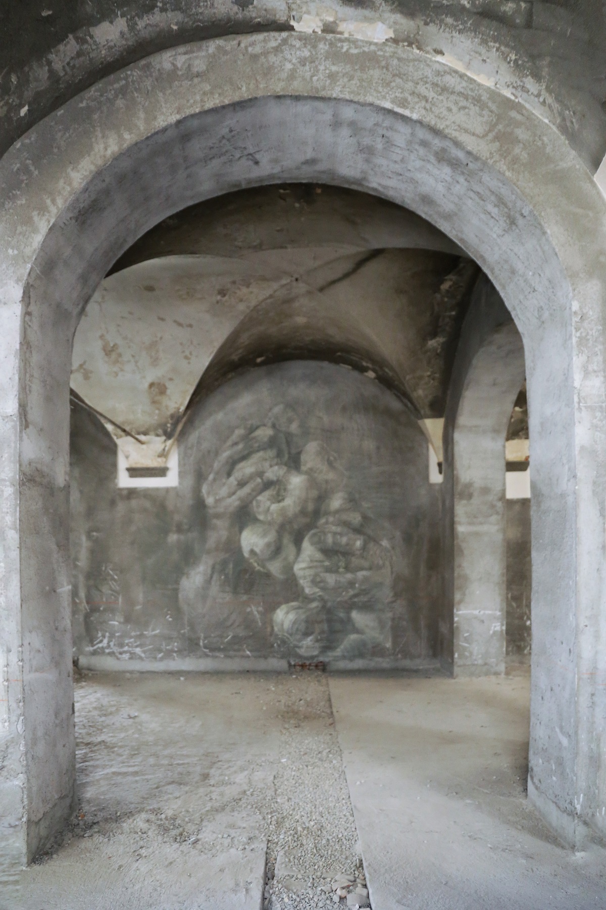Oltre le mura di Sant'Orsola opera di Alberto Ruce (Foto di Antonello Serino - Met Ufficio Stampa)