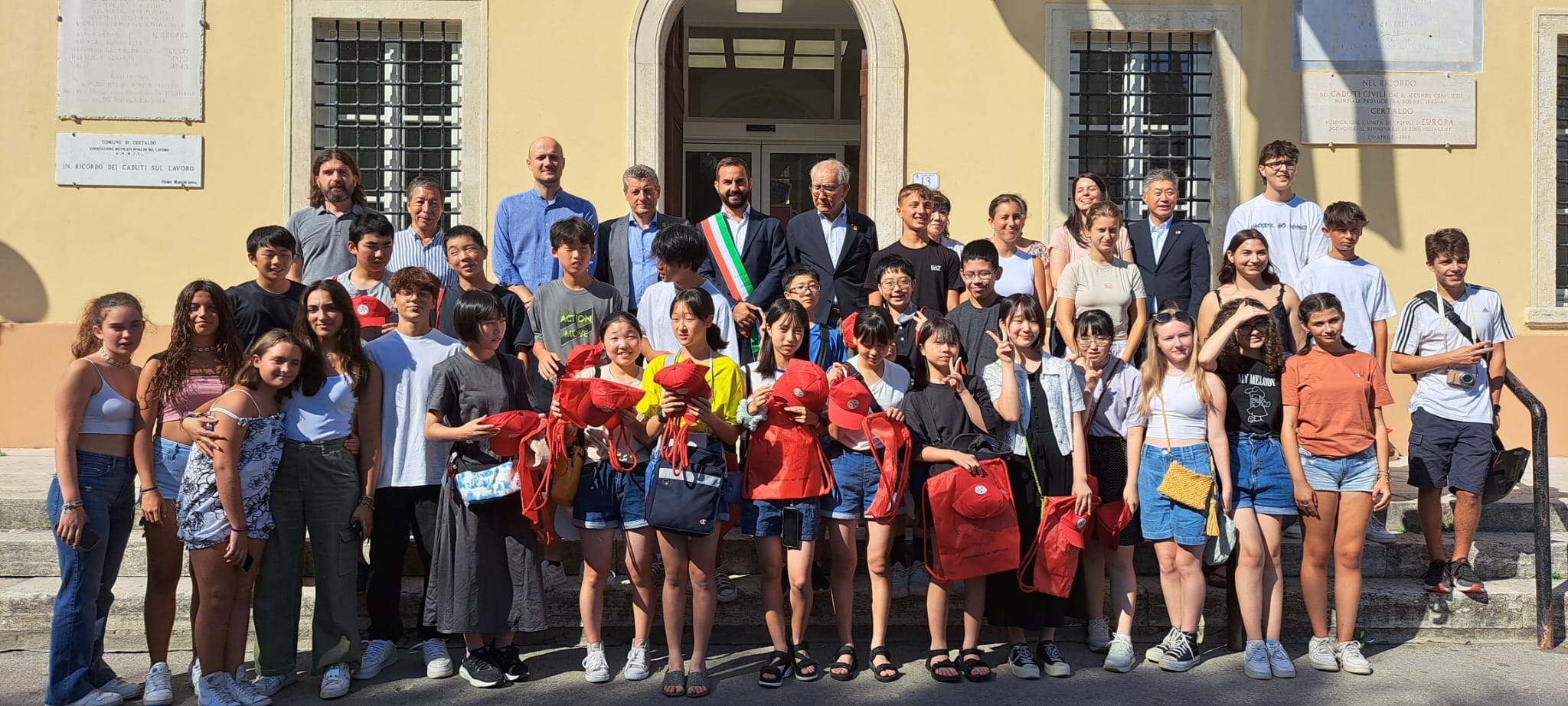 La delegazione giapponese di Kanramachi arriva a Certaldo (Fonte foto Comune di Certaldo)