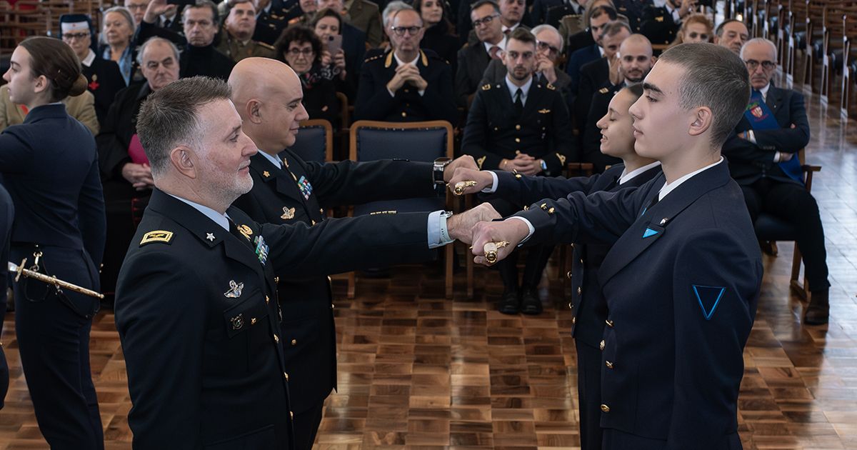 Cerimonia di Consegna degli Spadini (Fonte foto Aeronautica Militare)