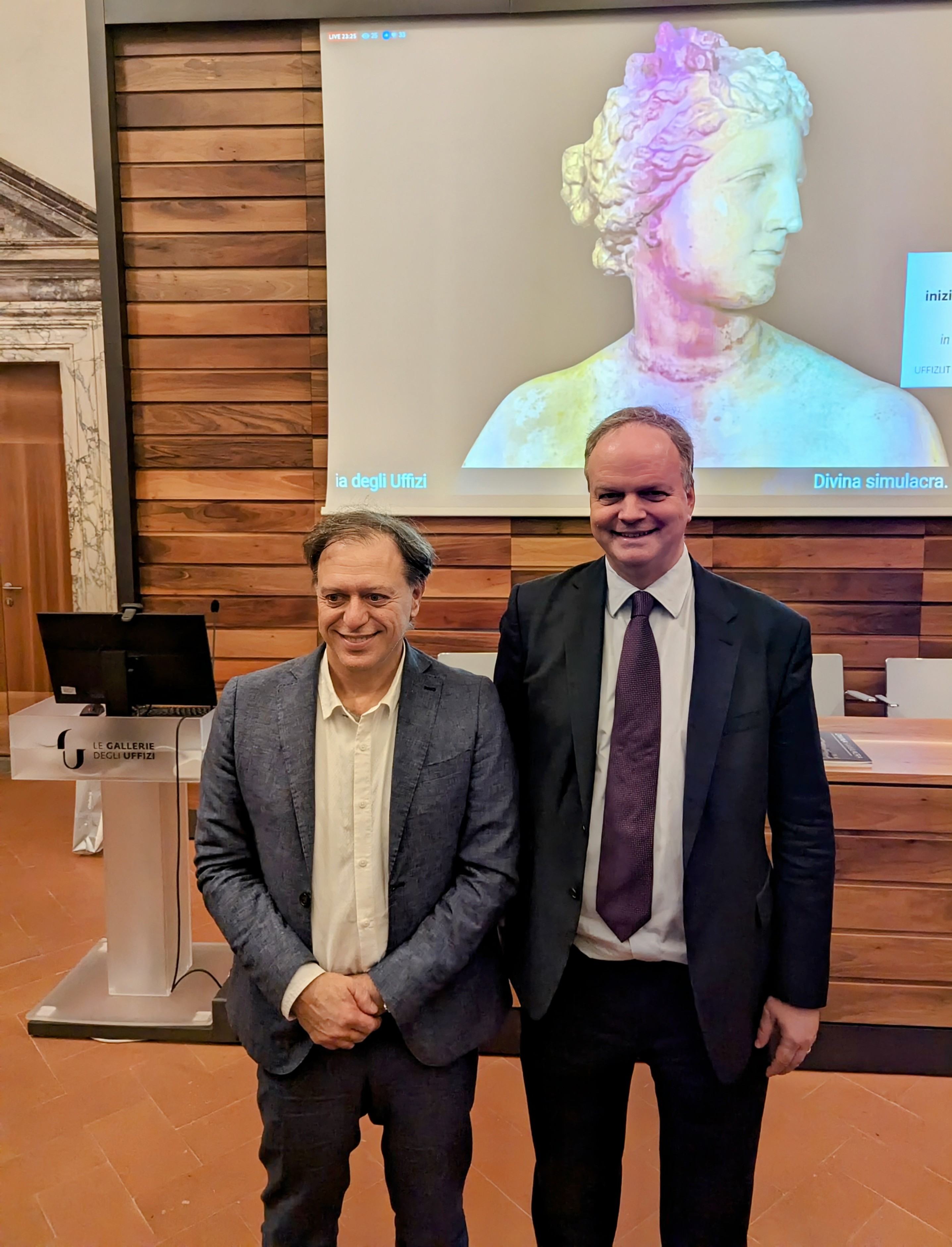 Eike Schmidt e Paolo Giulierini alla presentazion di Divina Simulacra (Fonte foto Gallerie degli Uffizi)