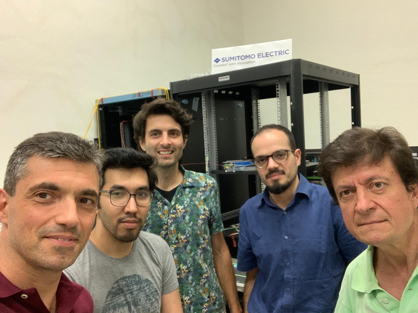 Il gruppo di ricerca: da sv Cristian Antonelli Università dell'Aquila, Mujtaba Zahidy DTU, Davide Bacco Università di Firenze, Domenico Ribezzo Ino-Cnr, Antonio Mecozzi Università dell'Aquila (Fonte foto Università degli Studi di Firenze)