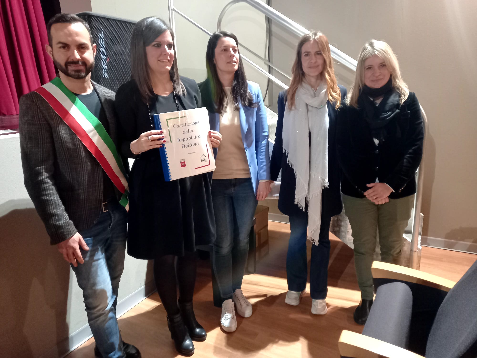 Trionfo dei valori umani al Teatro Boccaccio di Certaldo per la celebrazione della Festa della Toscana 2023 (Fonte foto Comune di Certaldo)
