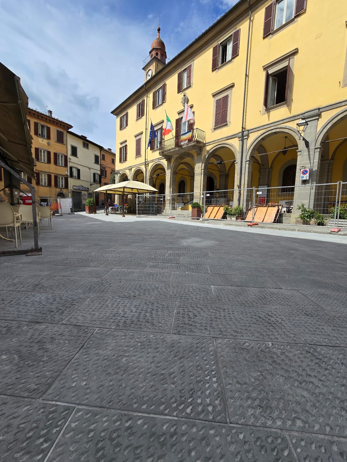 Terminati i lavori di pavimentazione di Piazza Scalelle, torna la pedonalizzazione estiva Proseguono gli interventi di riqualificazione del centro storico di Marradi