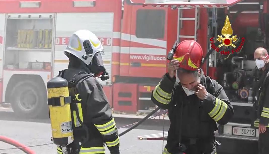 Incendio in un locale tecnico (Fonte foto Vigili del Fuoco)