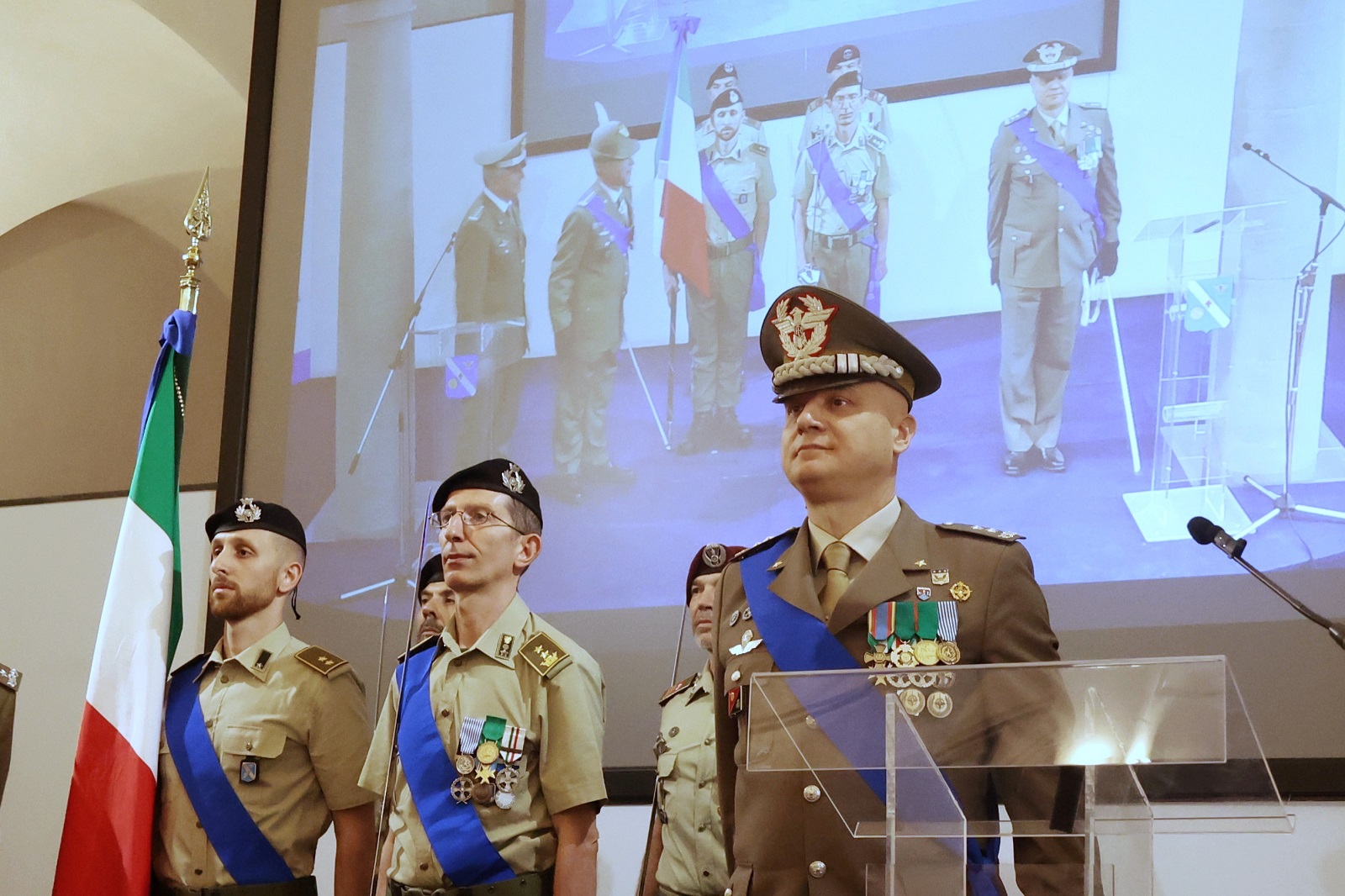 Il Generale di Divisione Luigi Postiglione (foto Antonello Serino - Met Ufficio Stampa)