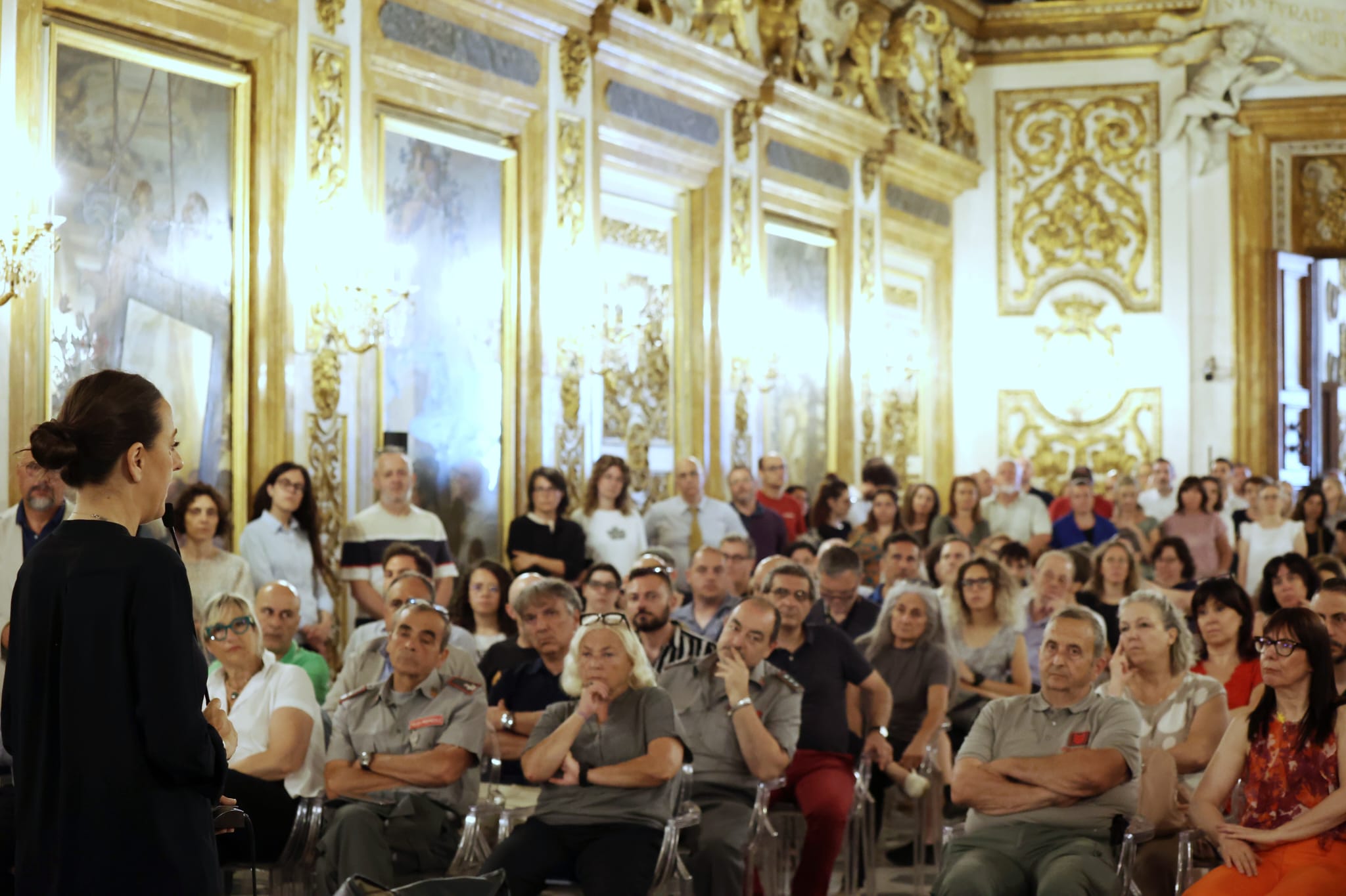 Il saluto di Sara Funaro ai dipendenti della Città Metropolitana di Firenze (foto di Antonello Serino, Met Ufficio Stampa)