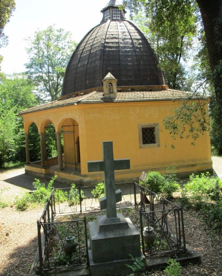 la tomba di Marija Demidov presso la cappella del Buontalenti