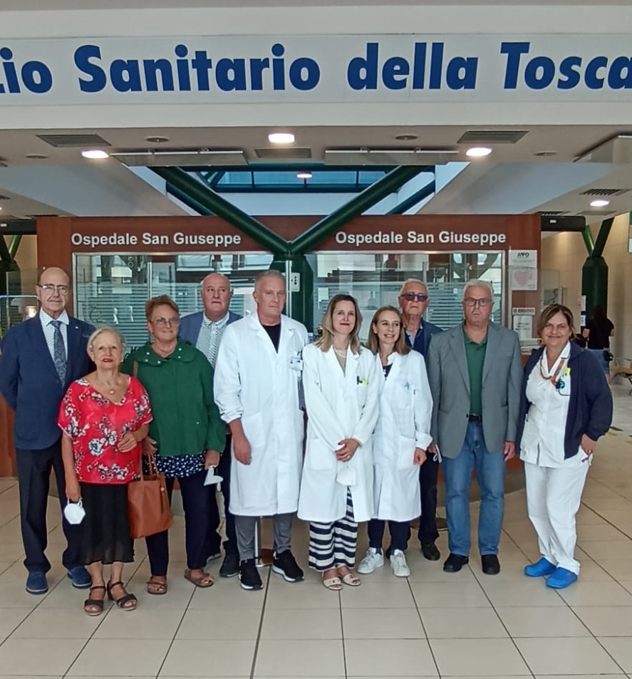 Una poltrona in donazione all’Oncologia del San Giuseppe. Cerimonia in ospedale per ringraziare i Lions Club Empoli Ferruccio Busoni