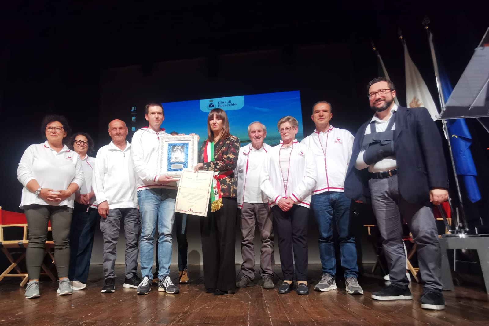 Il gruppo Donatori di Sangue Fratres di Fucecchio riceve il Leone Rampante 2024 (Fonte foto Comune di Fucecchio)