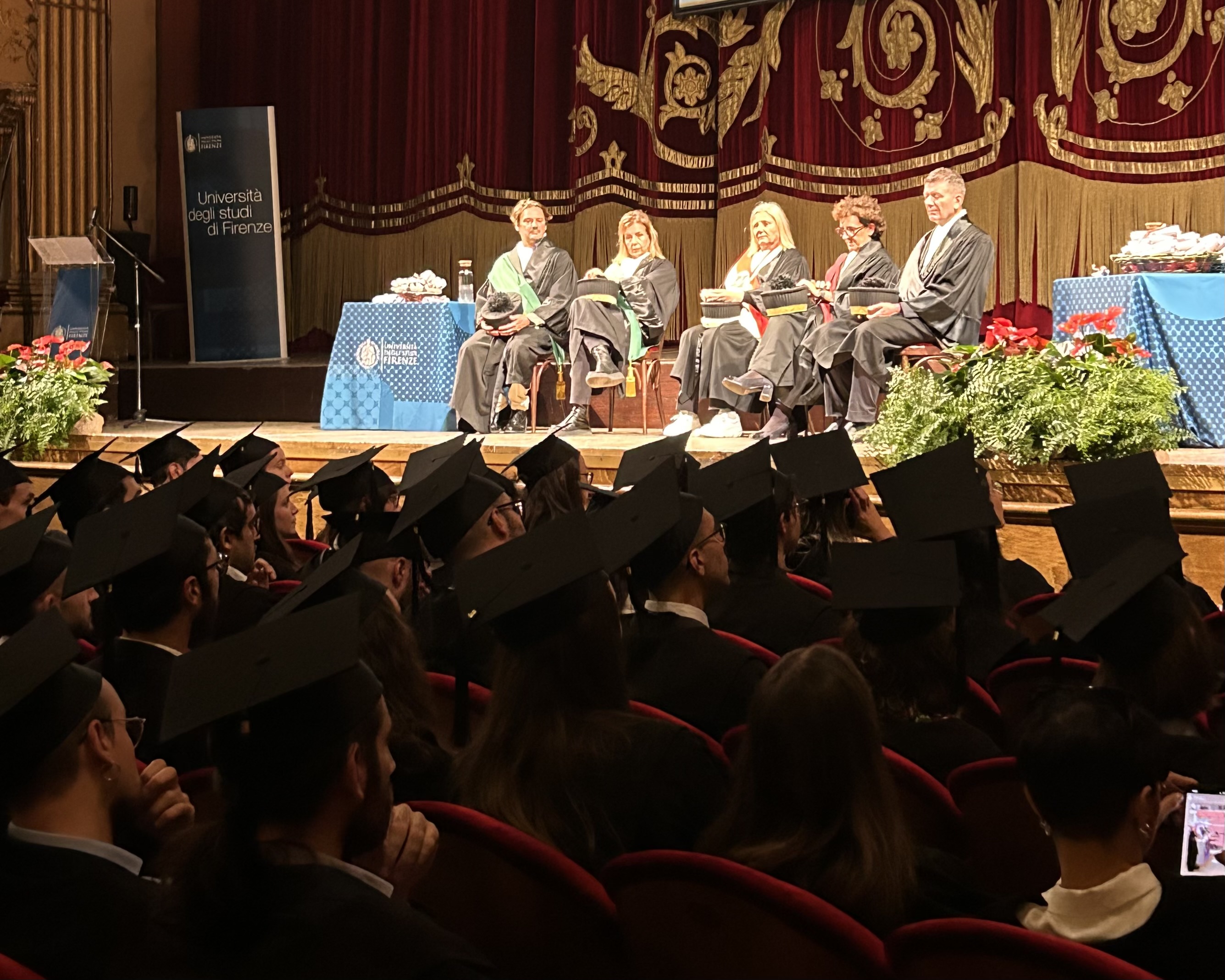 Un momento della cerimonia (Fonte foto Università degli Studi di Firenze)