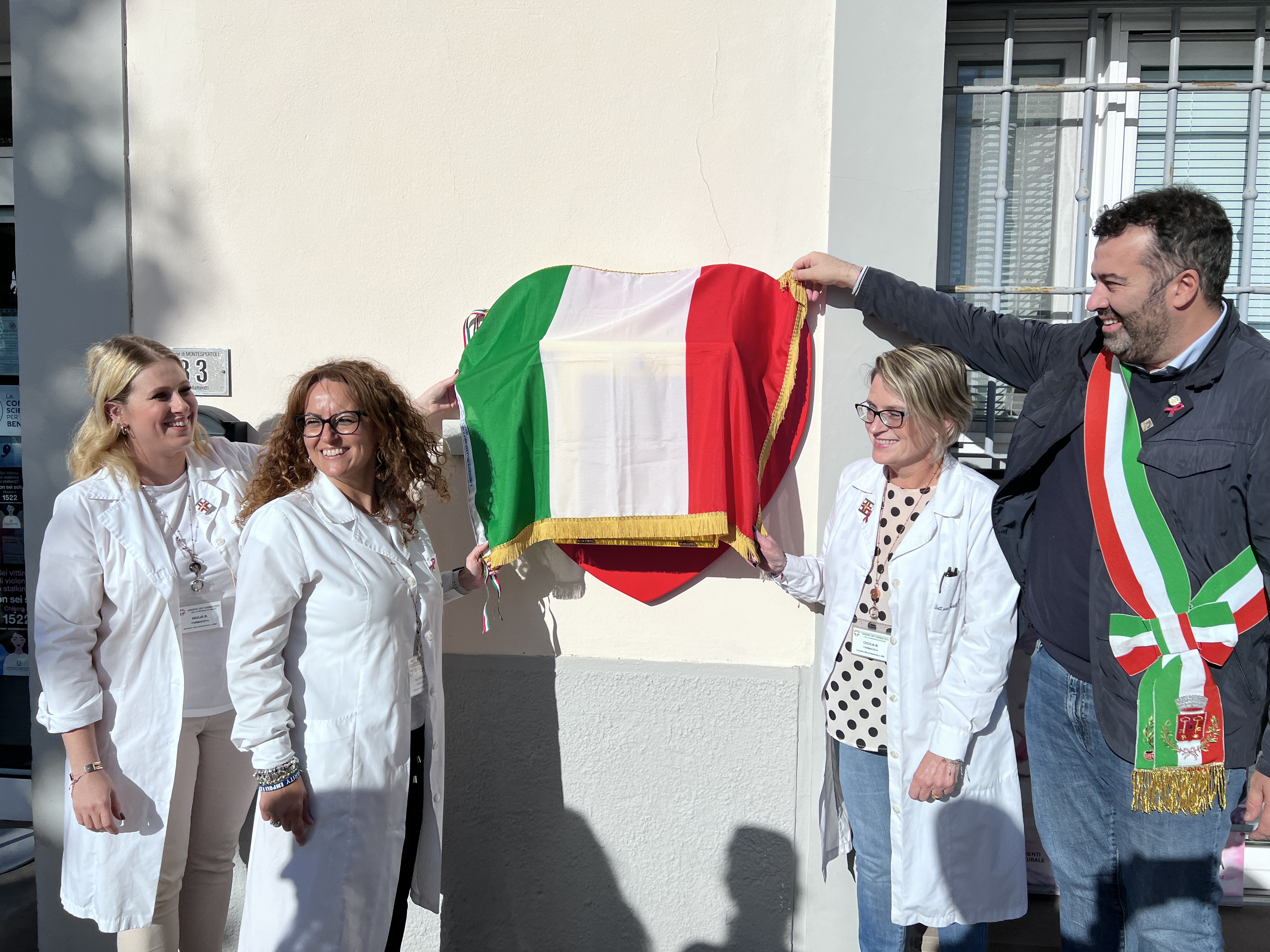 inaugurazione-DAE-FarmaciaNova