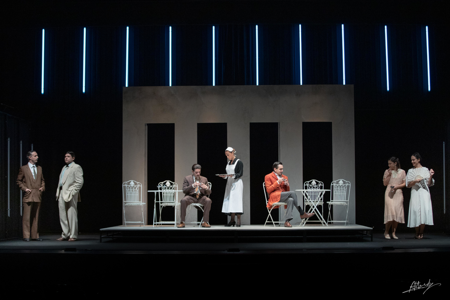 Ditegli sempre di si` - scena (ph. ©Francesco Maria Attardi - Fonte Teatro della Toscana)