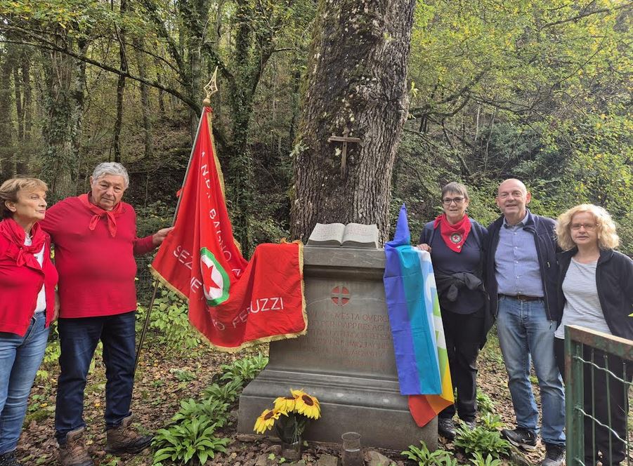 La passeggiata ha toccato alcuni dei luoghi delle rappresaglie naziste del 1944 (Fonte foto Comune di Greve in Chianti)