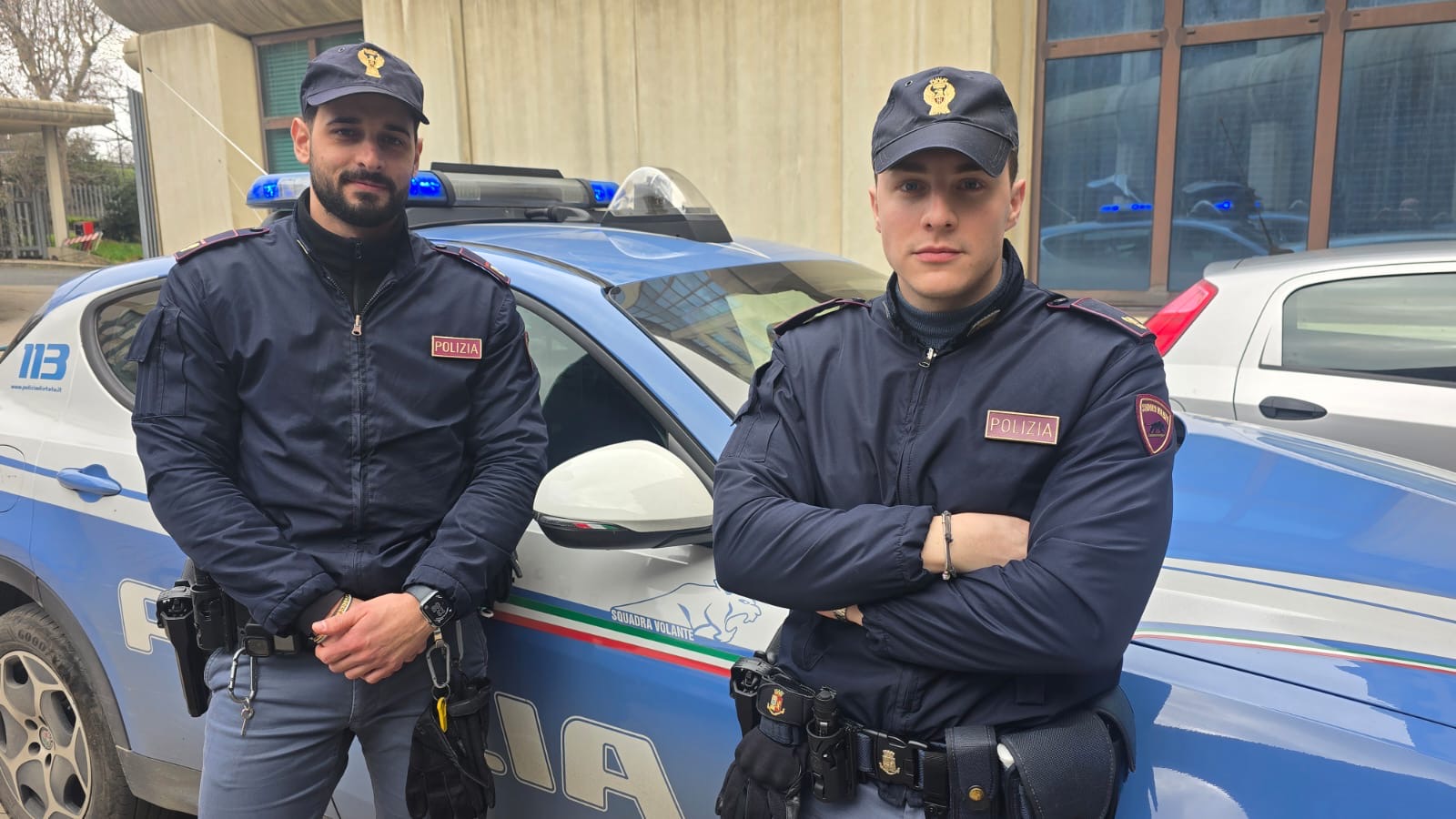 La Polizia di Stato soccorre una donna incinta (Fonte foto Polizia di Stato)