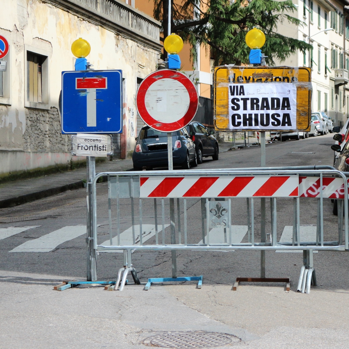 Strada chiusa (foto archivio Antonello Serino - Met Ufficio Stampa)