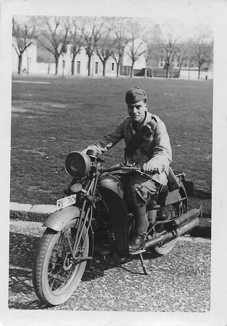 04-11 Gino Nardi periodo di leva 1941, Campo di Marte, Firenze (scuola guida)