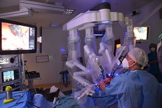 Il robot chirurgico del Santo Stefano di Prato (Fonte foto Ausl Toscana Centro)