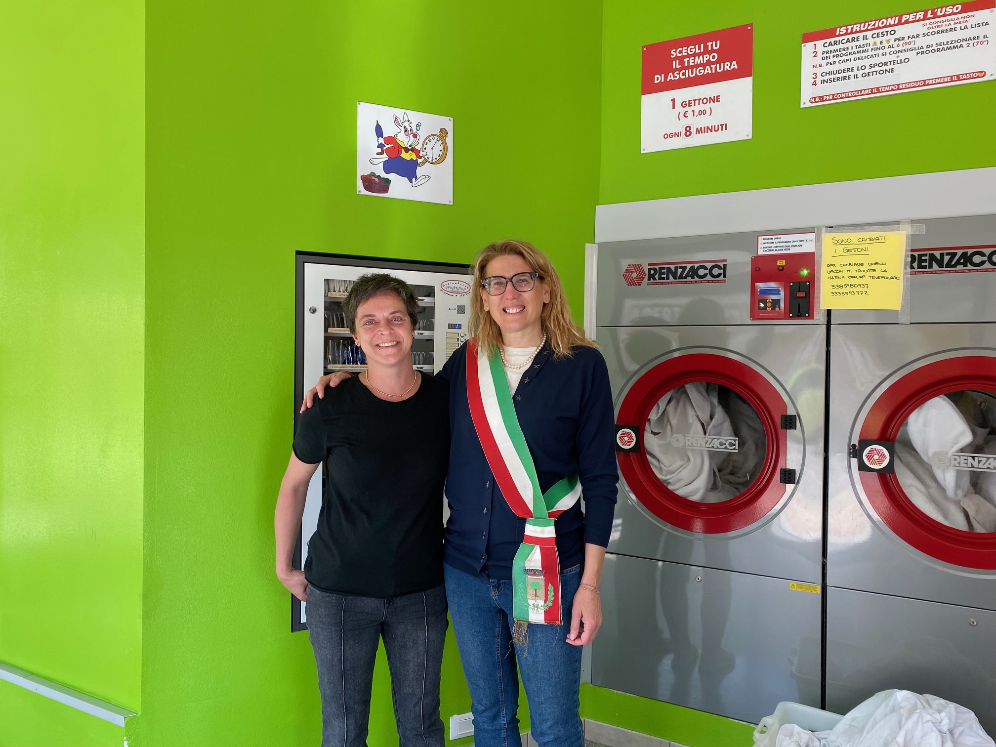 Il Sindaco di Cerreto Guidi Simona Rossetti visita le attività commerciali del territorio