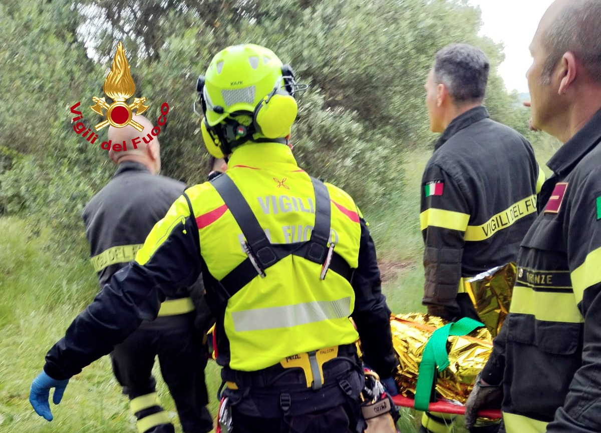 Un momento del soccorso (Fonte foto Vigili del Fuoco)