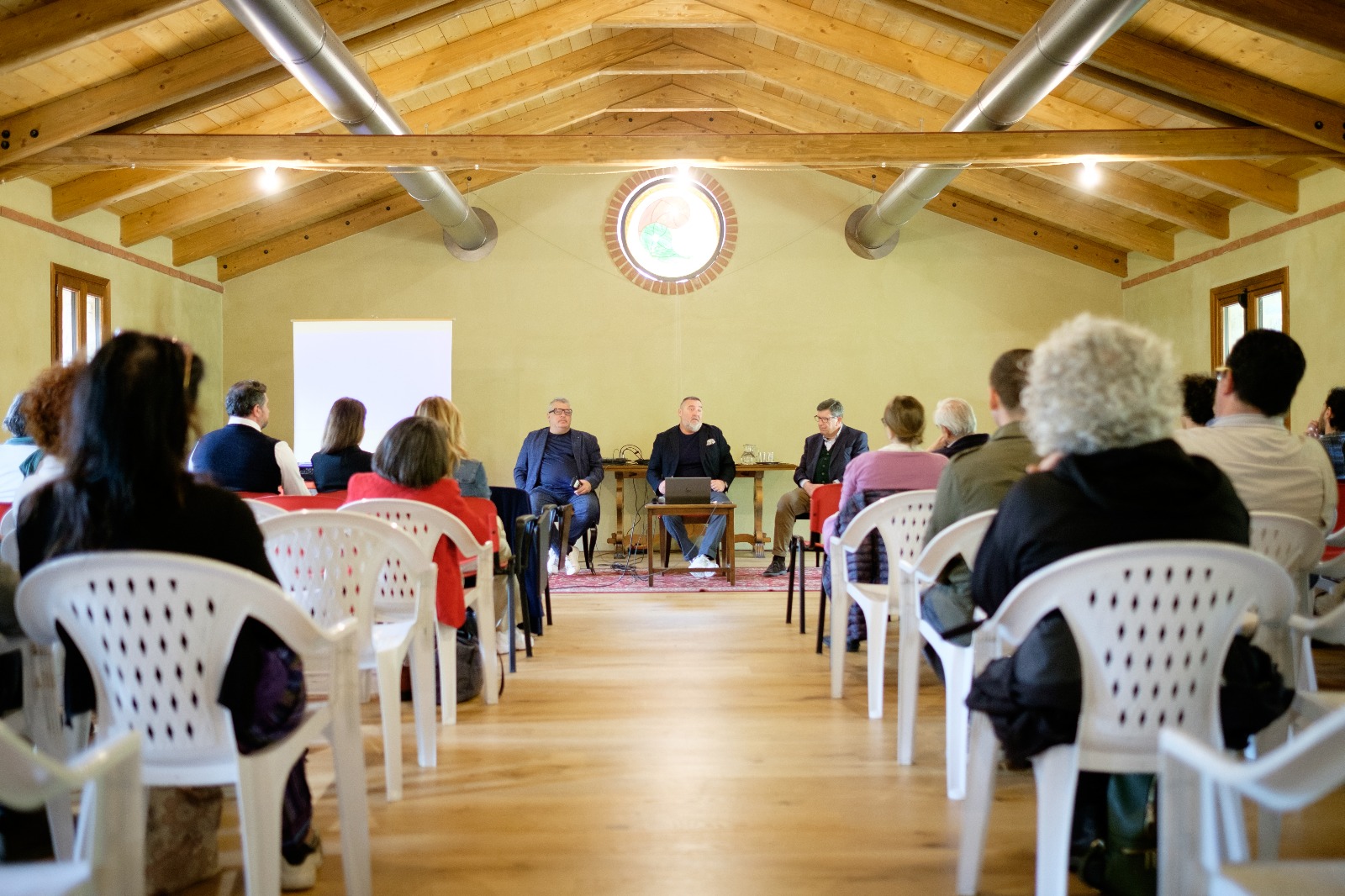 Convegno foreste (Foto da comunicato Comuni della Val di Bisenzio)