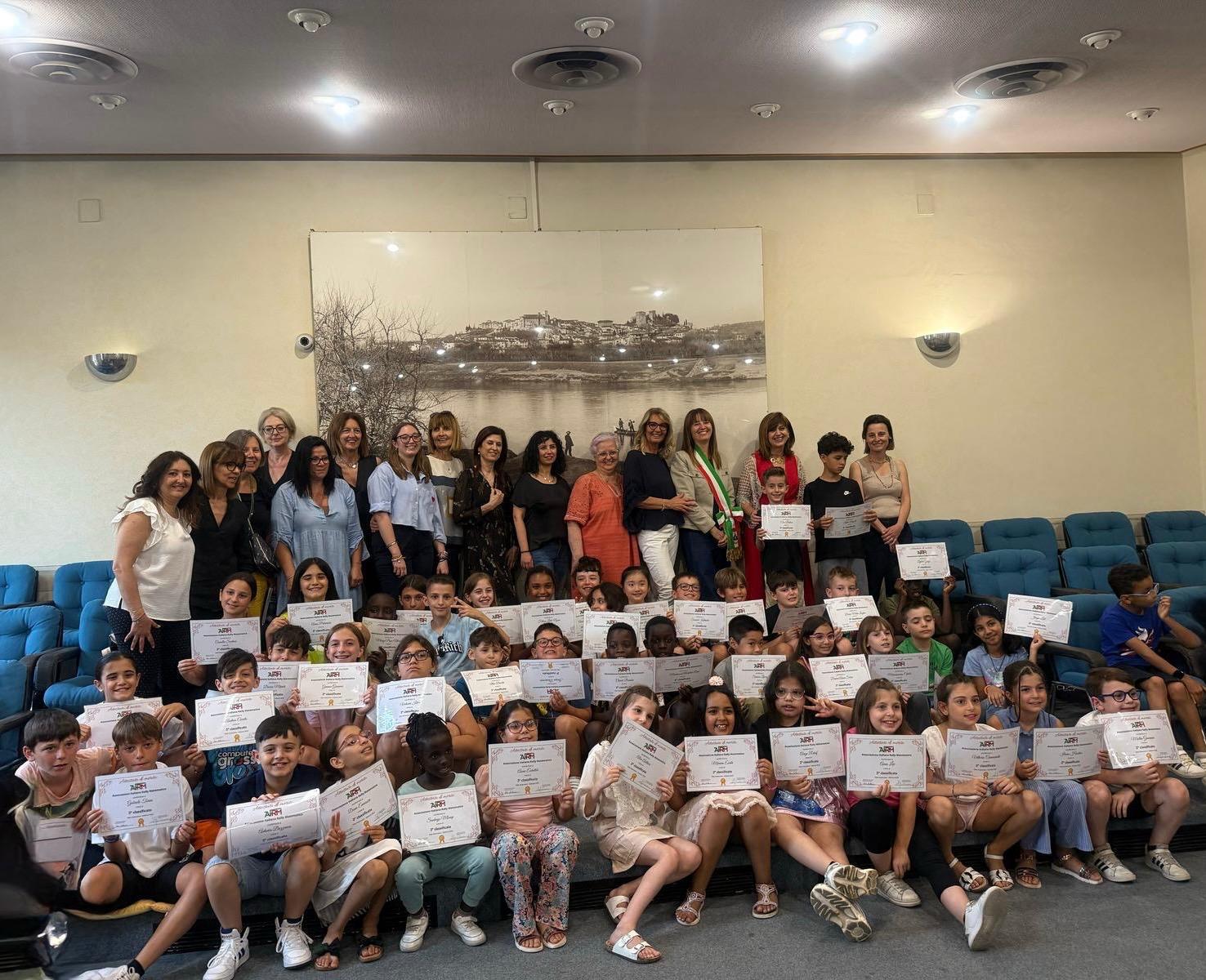 La premiazione della scuola Carducci al Rally Matematico (Fonte foto Comune di Fucecchio)
