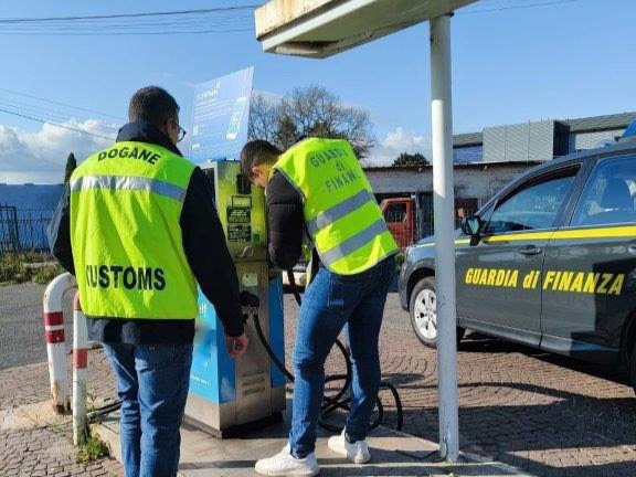 Un momento dei controlli (fonte foto da comunicato stampa)