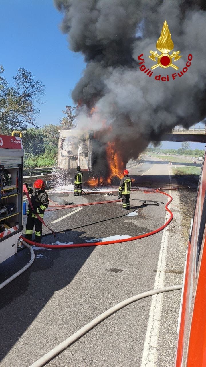 Fonte foto Vigili del Fuoco - Intervento sulla FIPILI