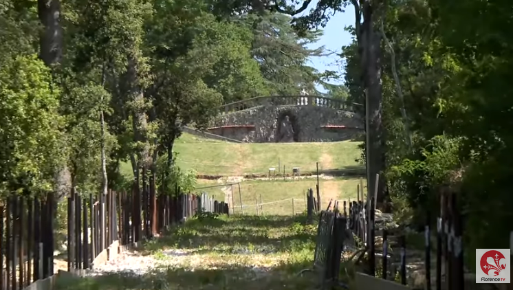 Viale degli Zampilli al Parco Mediceo di Pratolino (Frame Video Florence Tv) 
