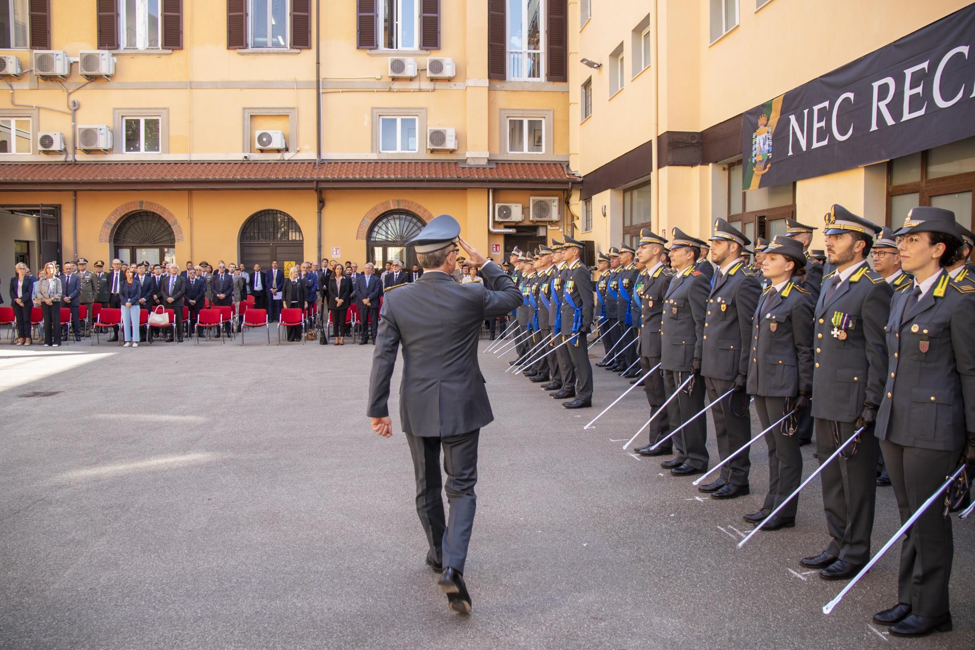 Il Generale di Divisione Gianluca Filippi assume l'incarico di Comandante Regionale Toscana della Guardia di Finanza (Fonte foto Sala Stampa Guardia di Finanza)
