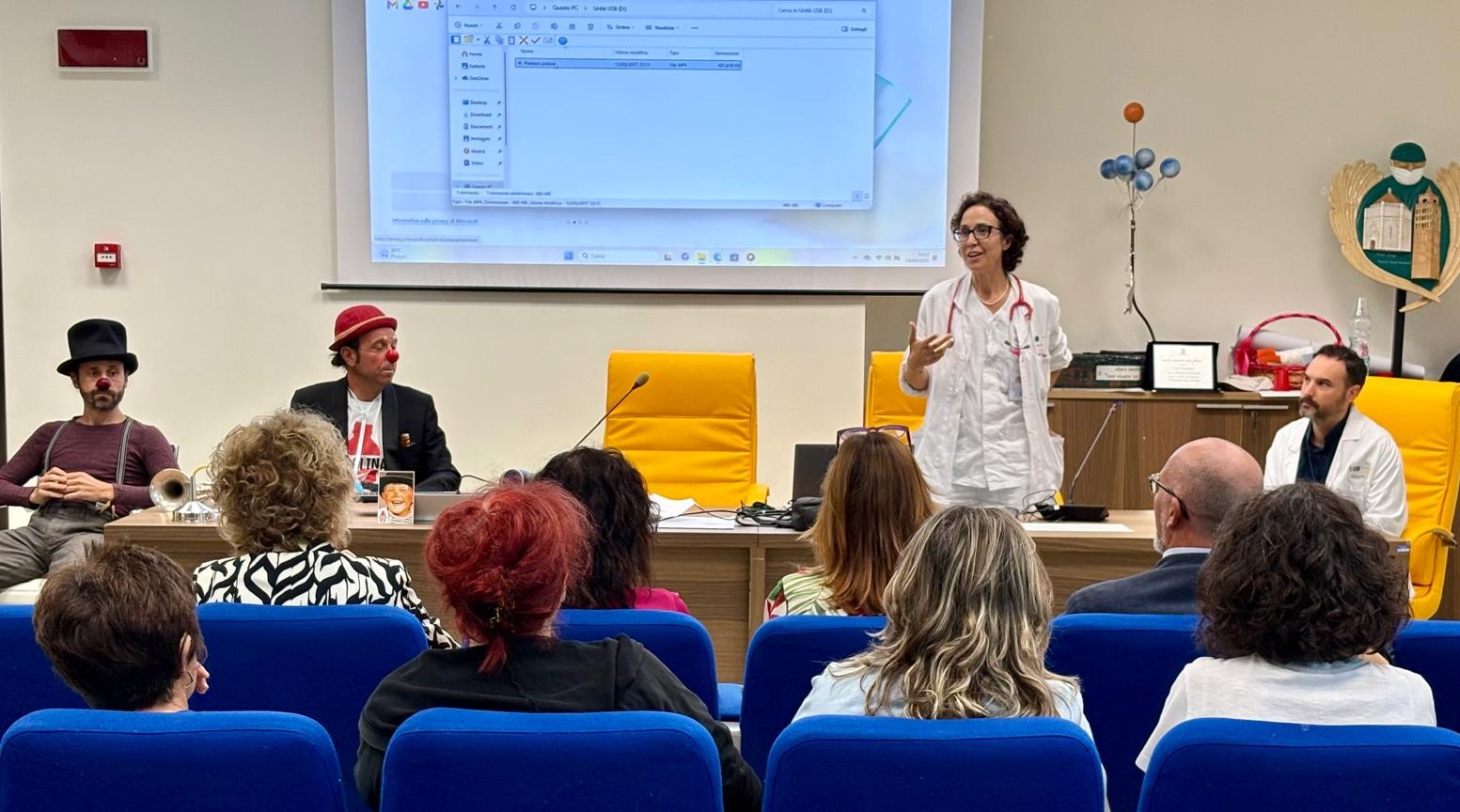 La dottoressa Silvia Ghione alla presentazione (Fonte foto Ausl Toscana Centro)