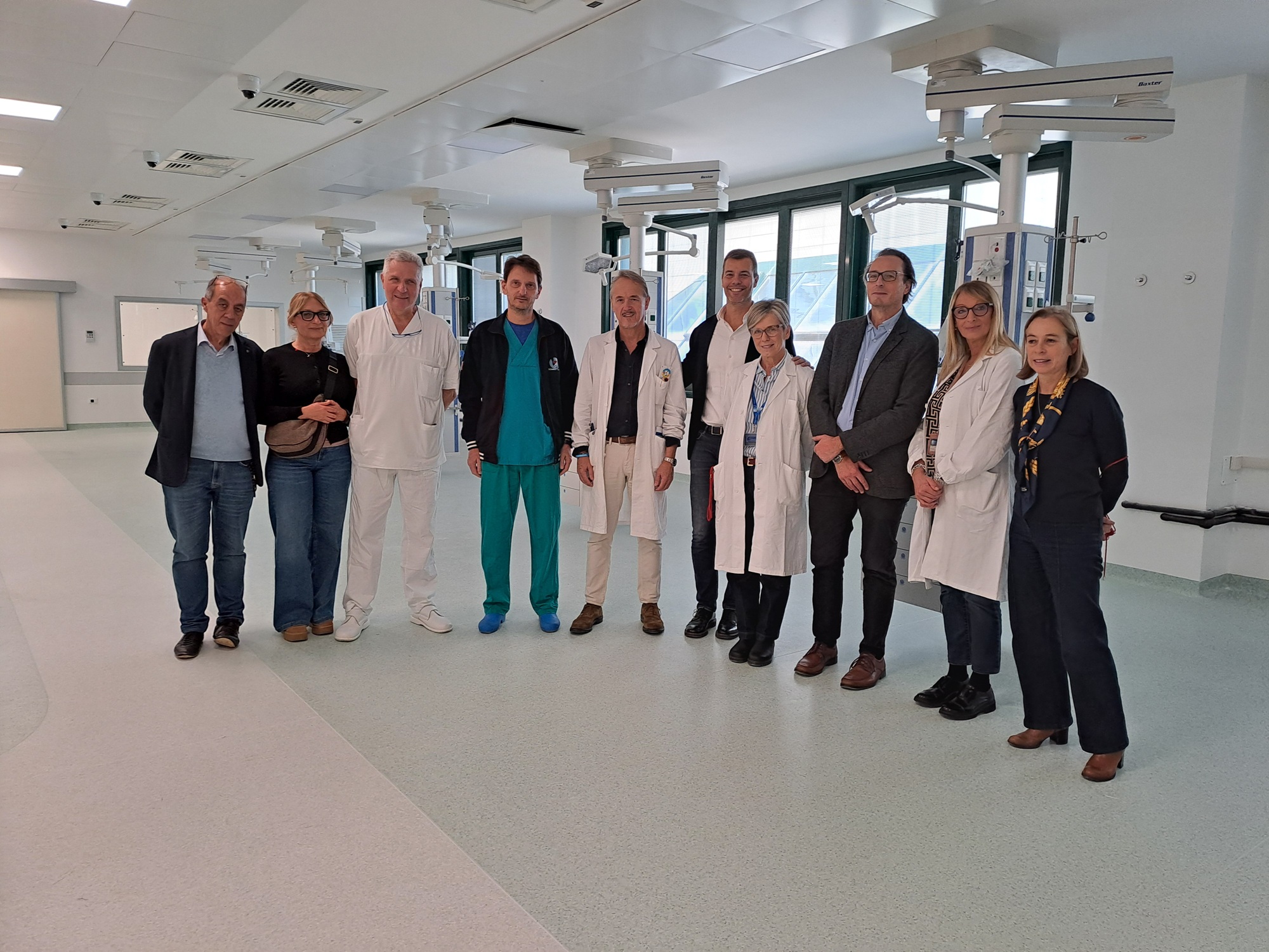 Foto di gruppo in Subintensiva (fonte foto comunicato stampa)