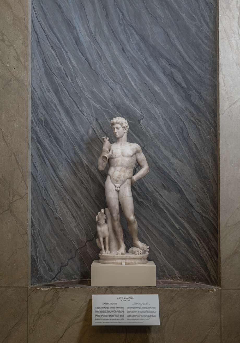 Arte romana, Eroe nudo con corno, I-IIsec d.C. (Fonte foto comunicato Musei el Bargello)