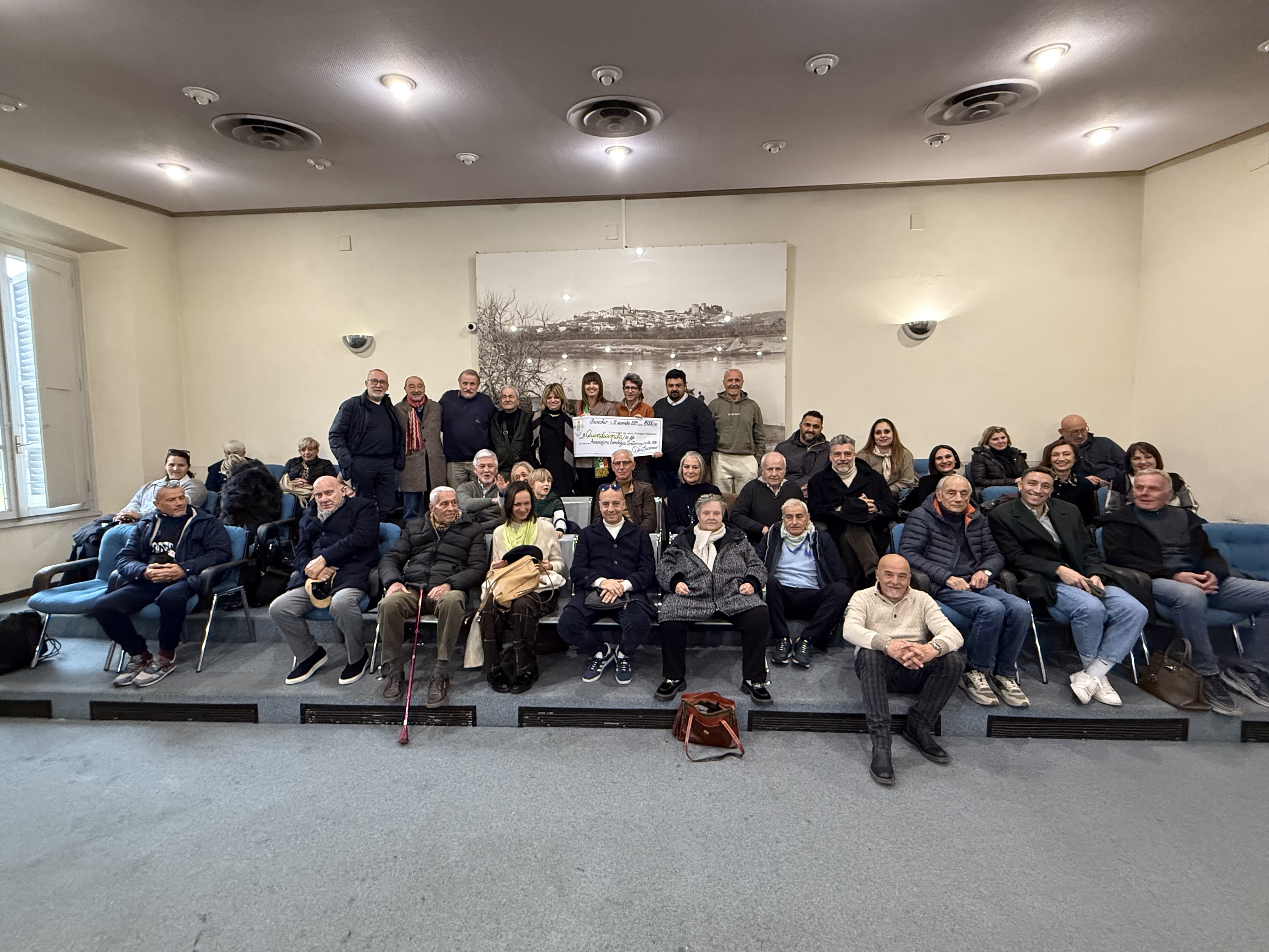 Il Comitato “Fucecchio con le donne per la vita” ha donato 15mila euro all'Associazione Senologica Internazionale di Pisa