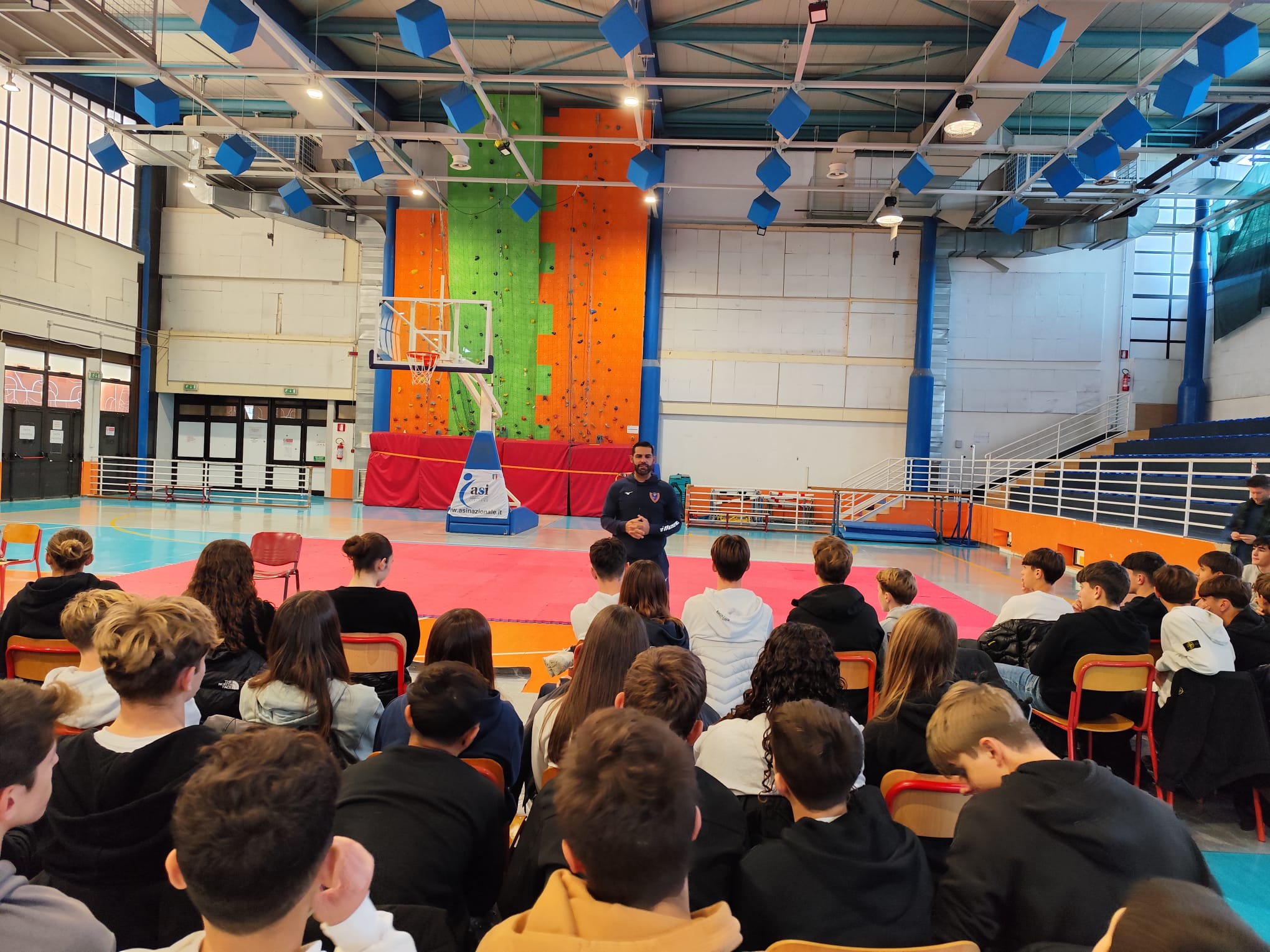 Progetto educativo bullismo scuola Bagno a Ripoli (Fonte foto copmunicato Estra)