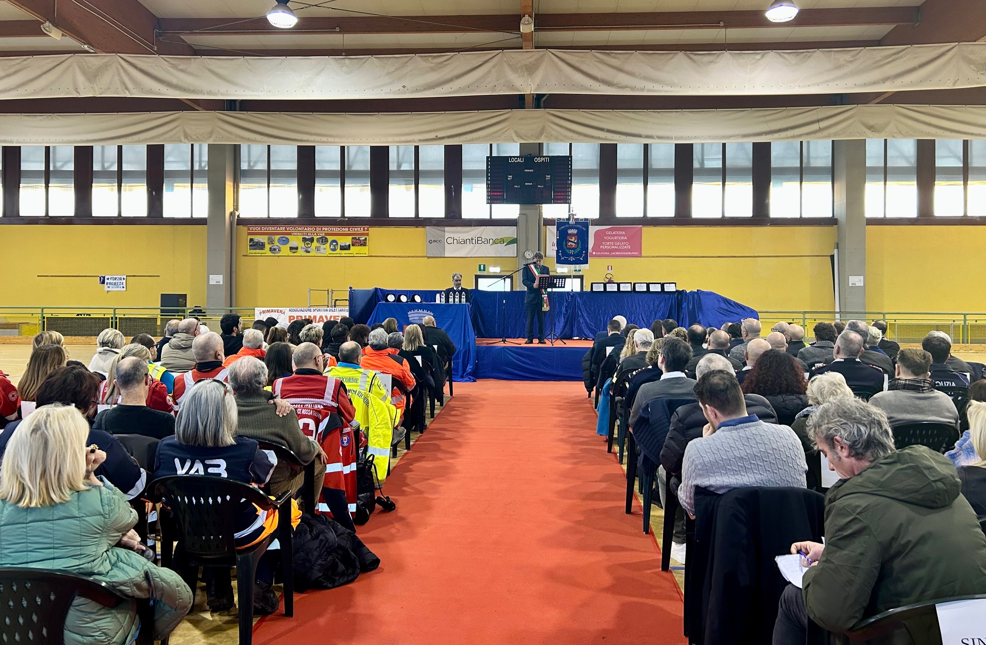 Un momento della Commemorazione al Palazzetto dello Sport (Fonte foto Comune di Calenzano)