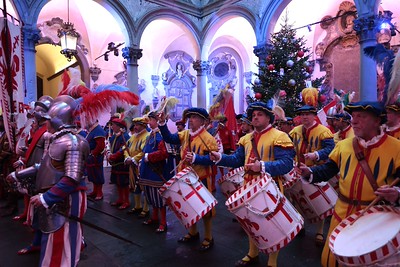 Il Corteo storico nel Cortile di Michelozzo