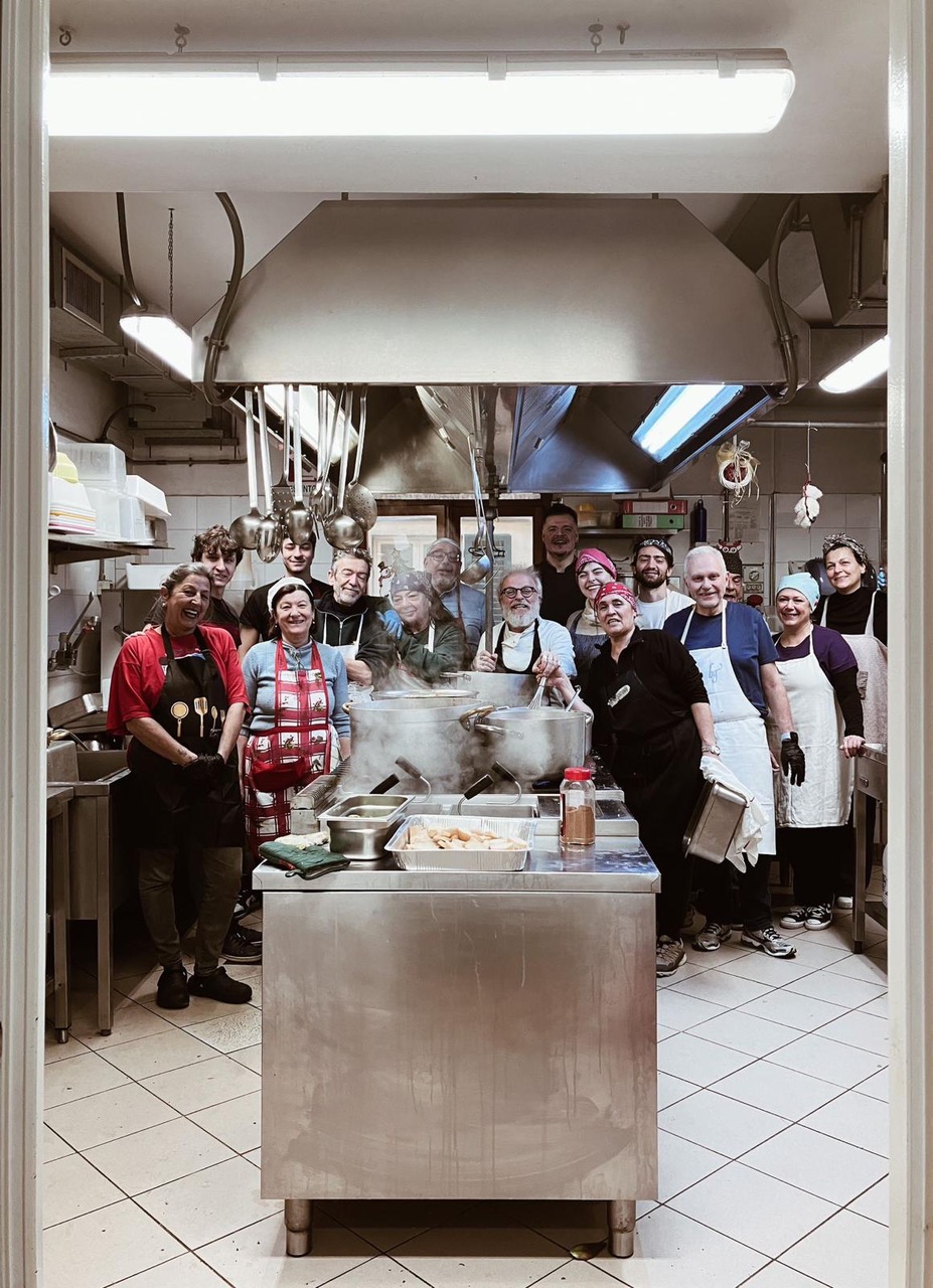 Pranzo di Natale solidale alla Casa di accoglienza San Paolino (Foto da comunicato Caritas)