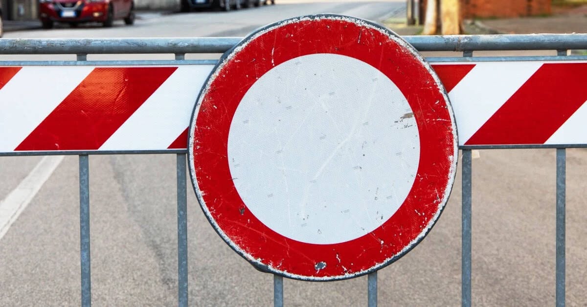 Interrotto tratto di via degli Orti per tre giorni per installazione ponteggio