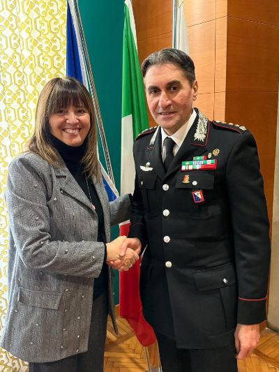 La sindaca di Fucecchio Emma Donnini con il comandante provinciale Luigi De Simone