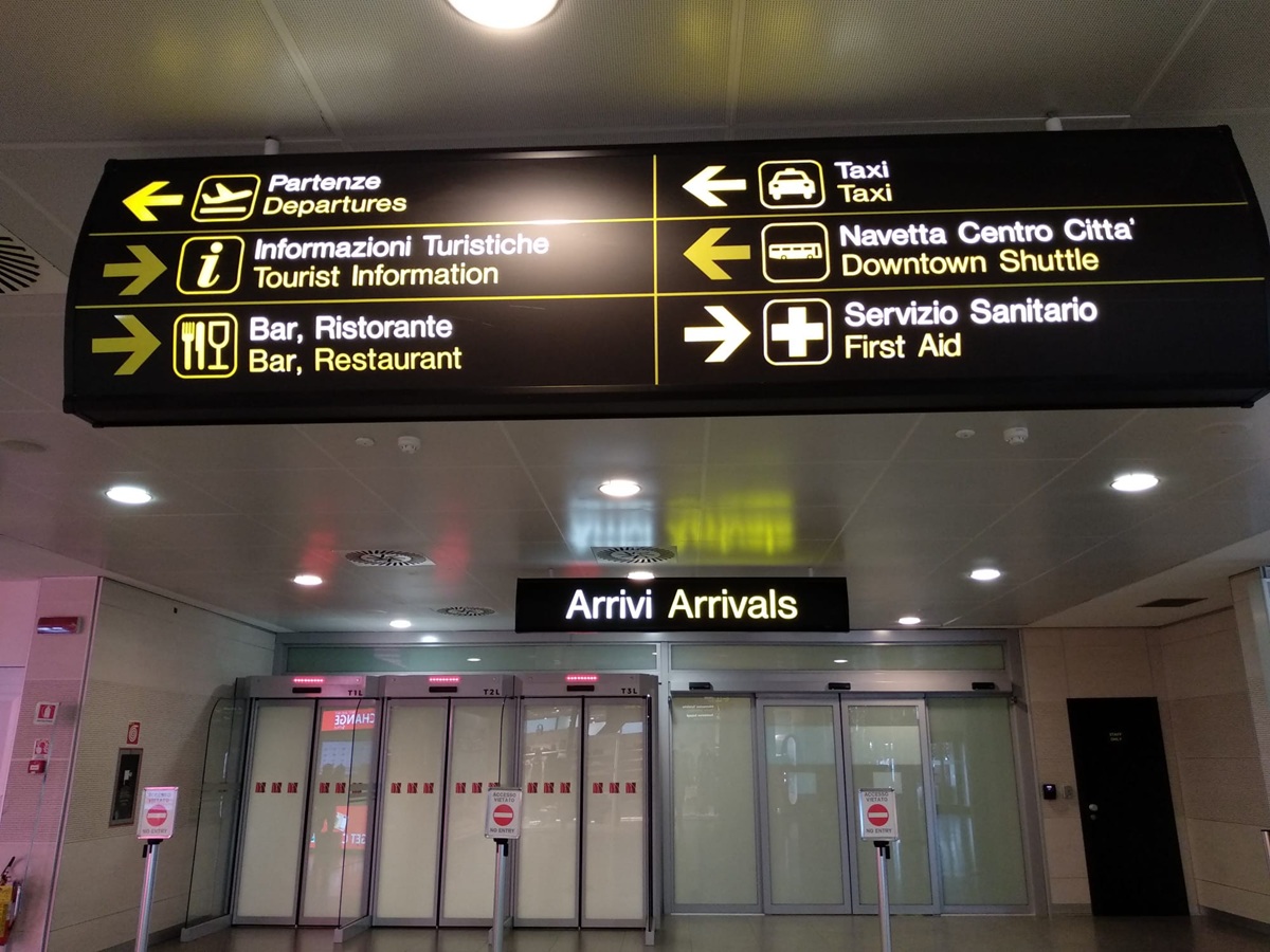 Aeroporto (foto archivio Antonello Serino - Met Ufficio Stampa)