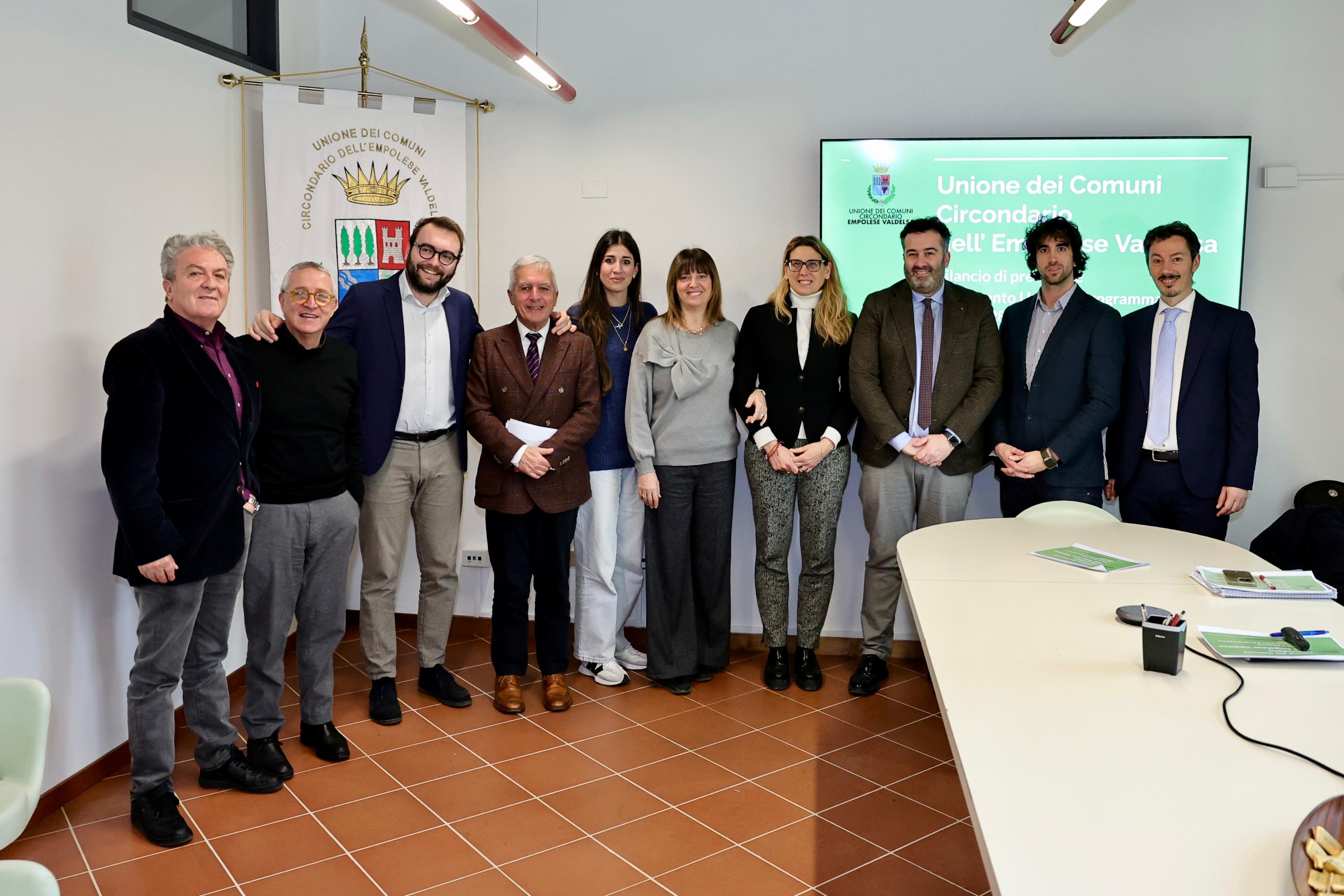 conferezastampa14gennaio-foto-gruppo (fonte foto comunicato stampa)