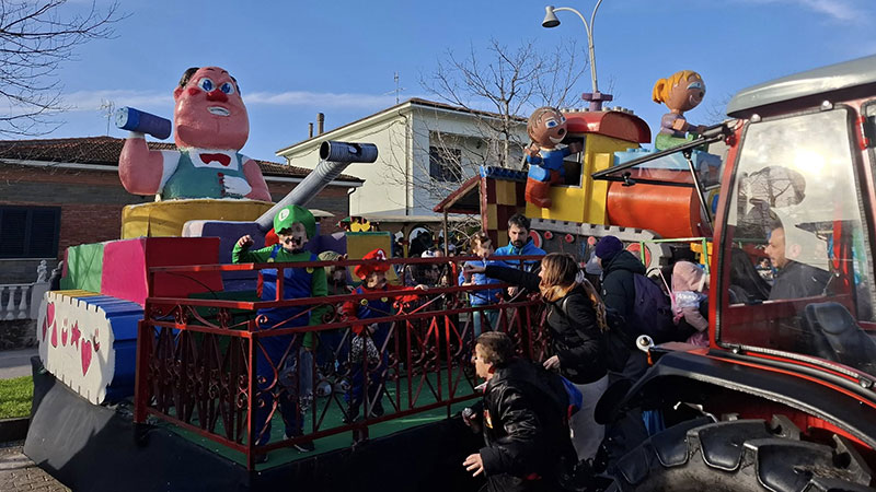 Vinci. È Carnevale. A Vitolini e Spicchio-Sovigliana cominciano le sfilate
